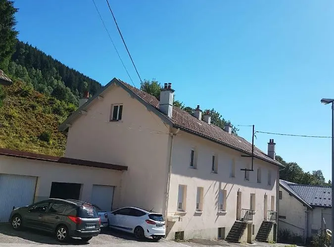 Le Yellow Apartmán *